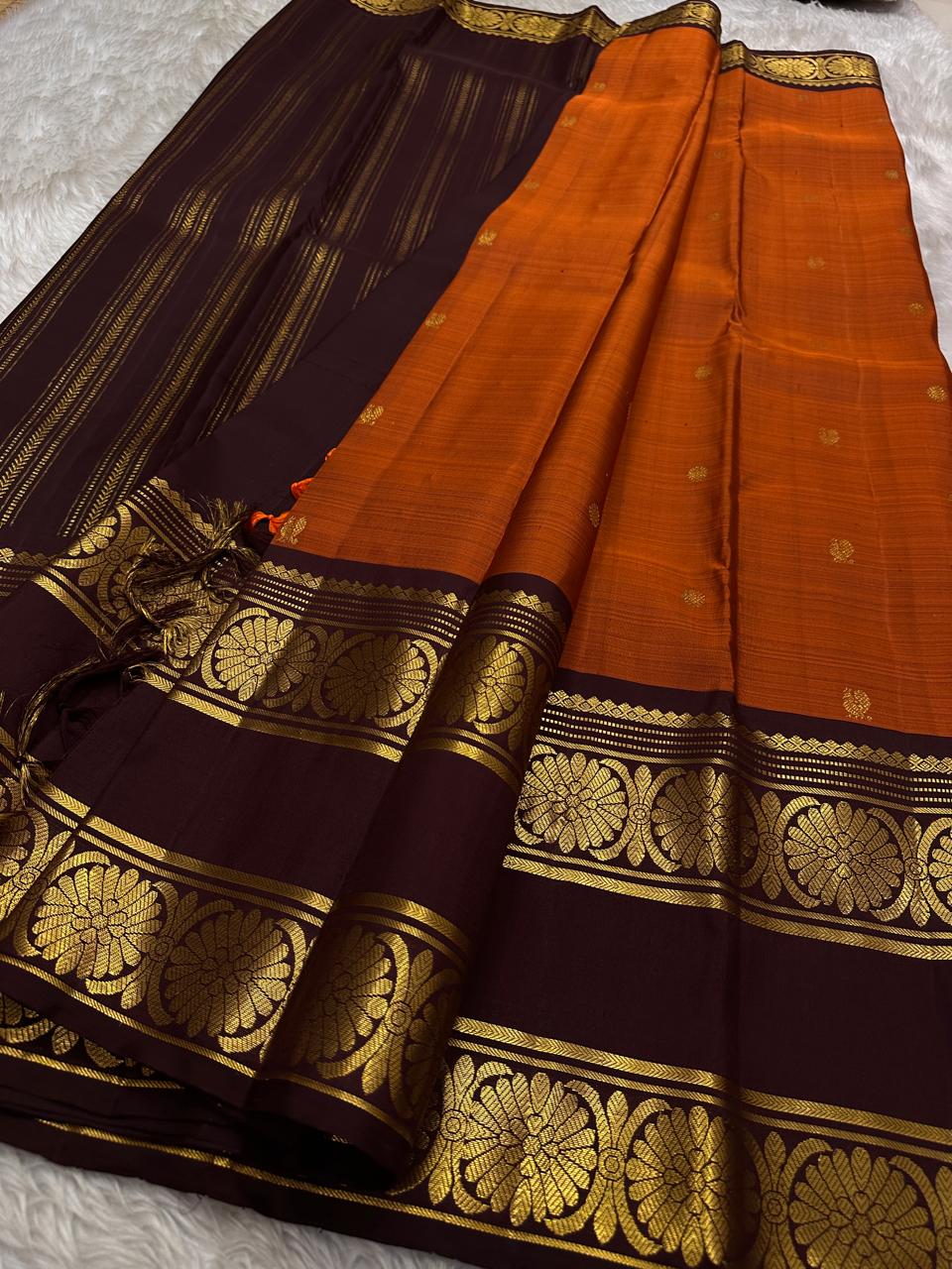 pure kanjeevaram vintage saree